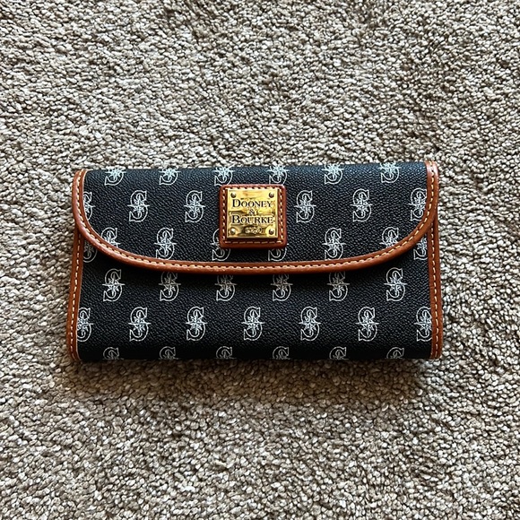 Dooney & Bourke Bags Dooney Bourke Mariners Wallet Poshmark